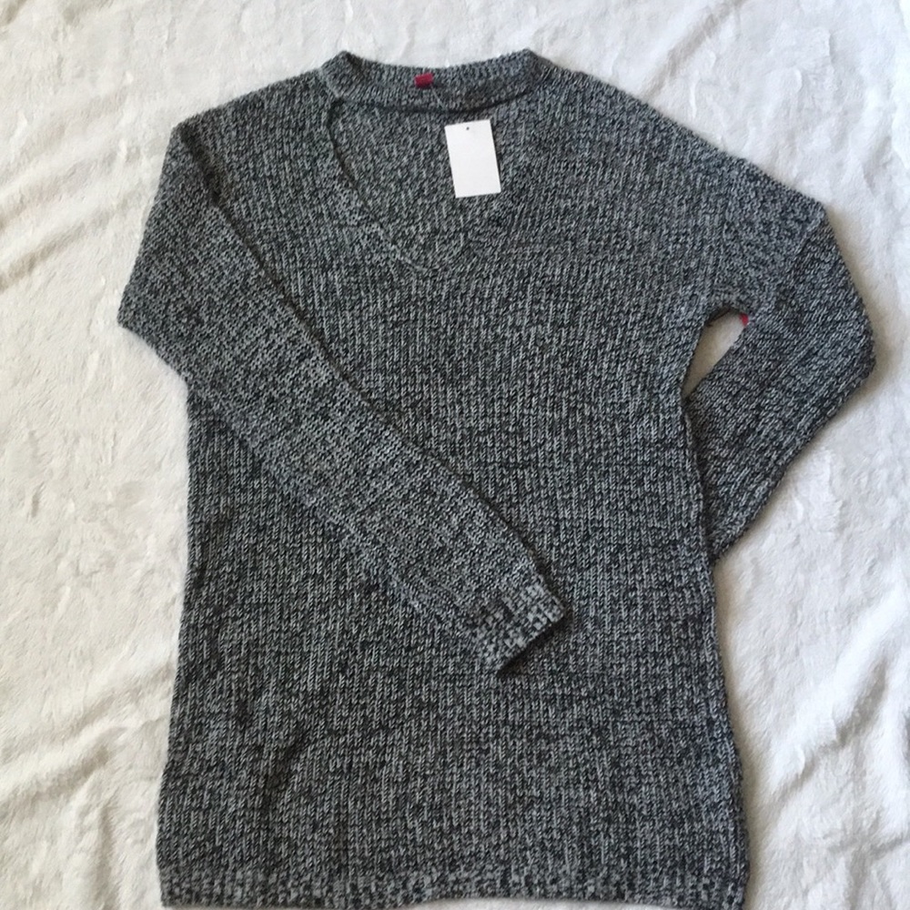 Vince Camuto -  Marled Gray Sweater - NWT